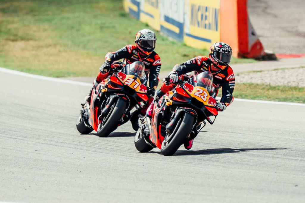 716119_Enea Bastianini_Red Bull KTM_Tech3_MotoGP_RC16_Circuit de Barcelona-Catalunya _ESP_07-09-2025-42_15th Rnd-93smxH24uG.jpg