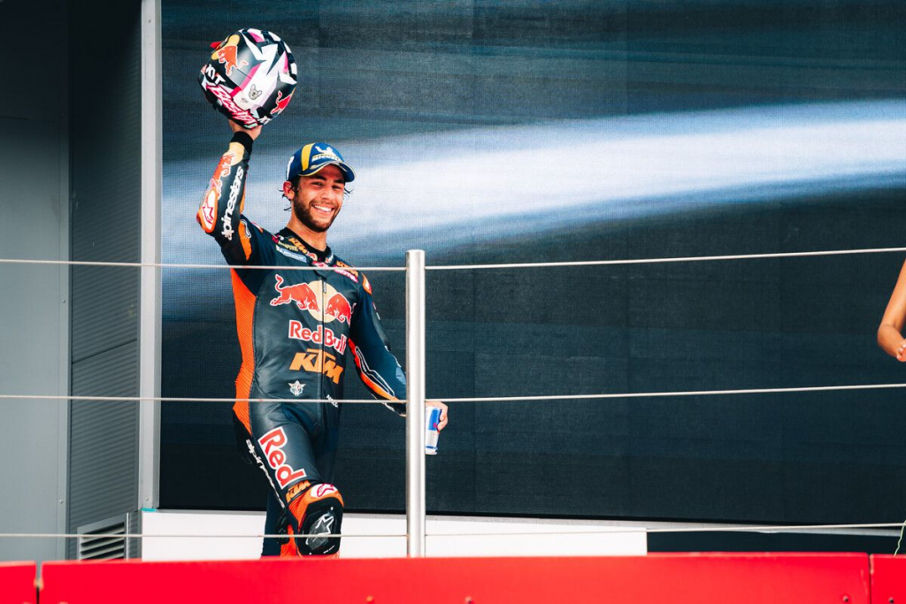716126_Enea Bastianini_Red Bull KTM_Tech3_MotoGP_RC16_Circuit de Barcelona-Catalunya _ESP_07-09-2025-49_15th Rnd-AE2X7Ca8Fw.jpg
